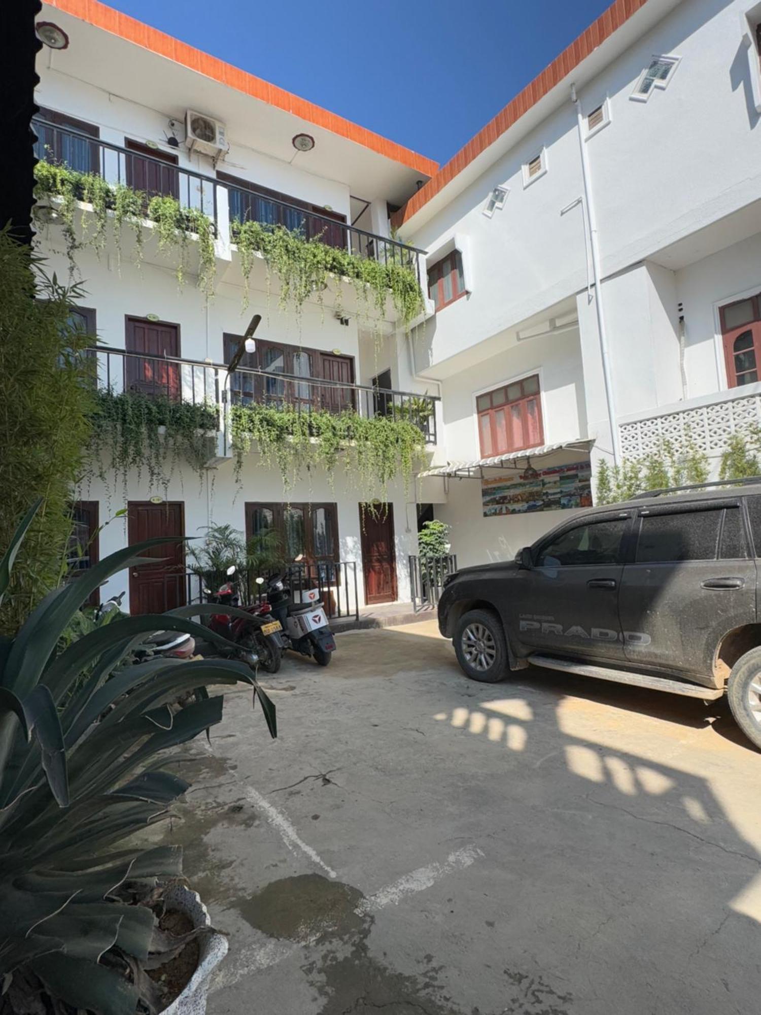 Vang Vieng Green Hotel Bagian luar foto